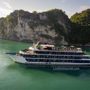 Rosy Cruise Halong